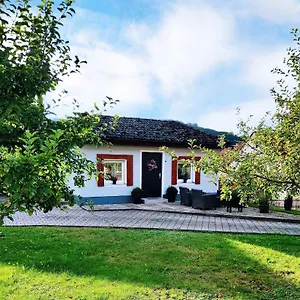 https://ferienhaus-neumann.com-bavaria.com